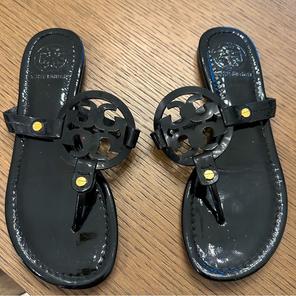 Black patent Millers Tory Burch